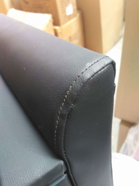 Éjjeliszekrény Dekent (fekete) *bazár