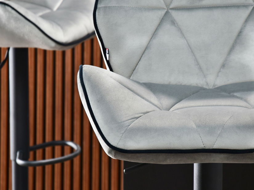 Stolička Huhu (šedočierna)