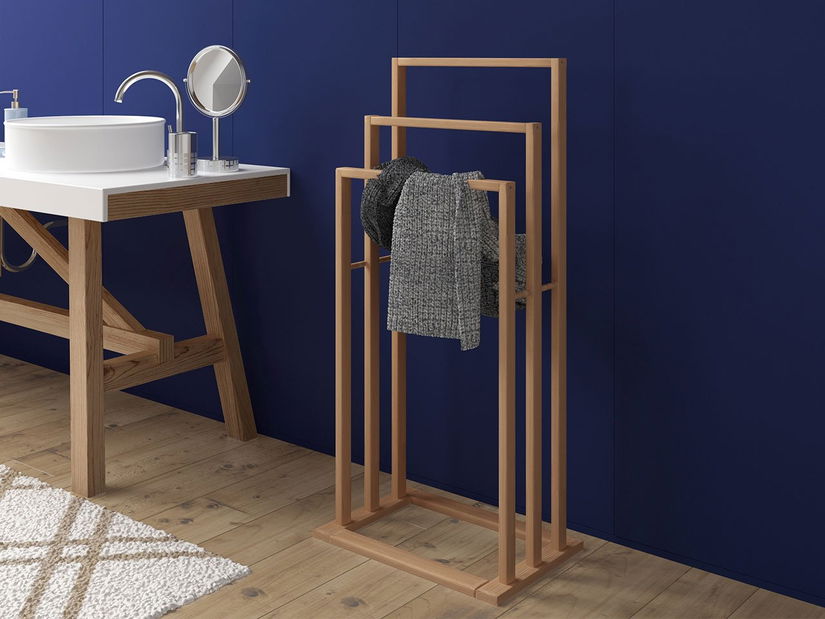 Cuier pentru baie Vandrik (lemn deschis)