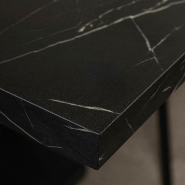 Blagovaonski stol na razvlačenje Comentado (crni mramor + zlatna) (za 4 do 6 osoba)