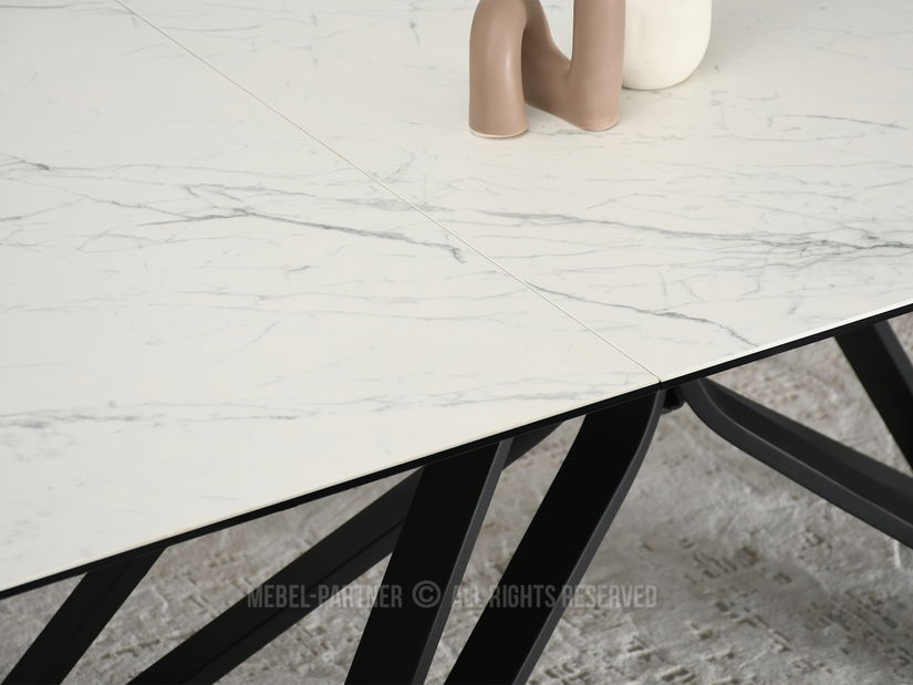 Masă de sufragerie Venda (marmură albă + negru)