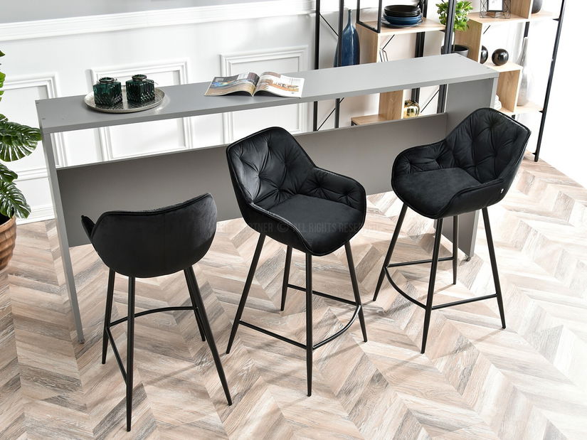 Stolička Lars (čierna)