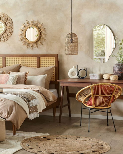 Jedálenská stolička Sakita (pieskovo béžová)