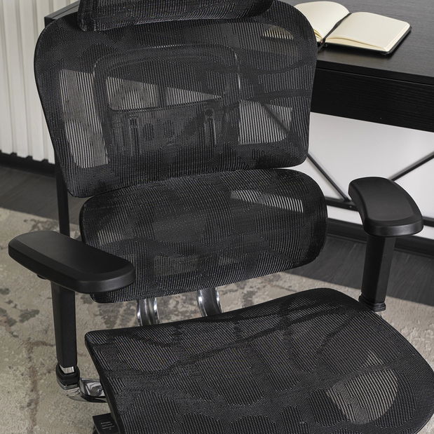 Uredska fotelja Necesarias (crna) 