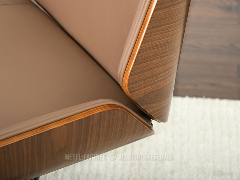 Scaun Aukley (nuc + negru)