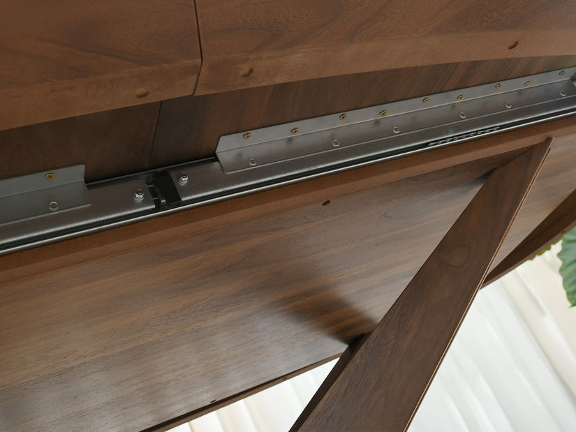 Jedálenský stôl Santander (orech)