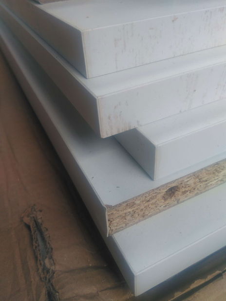 PC stolek Maj *bazar