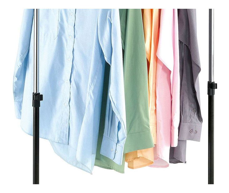 Věšák na kolečkách Ayude (černá)