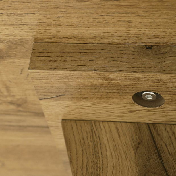 Jídelní stůl Historicas (dub divoký) (pro 4 osoby)