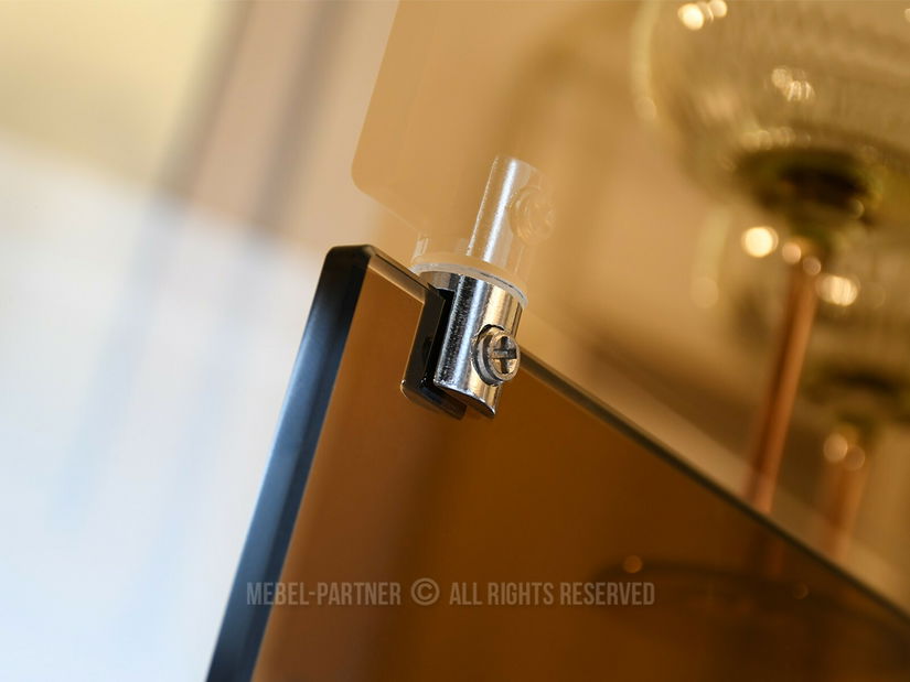 Jídelní stůl Abunda (sklo)