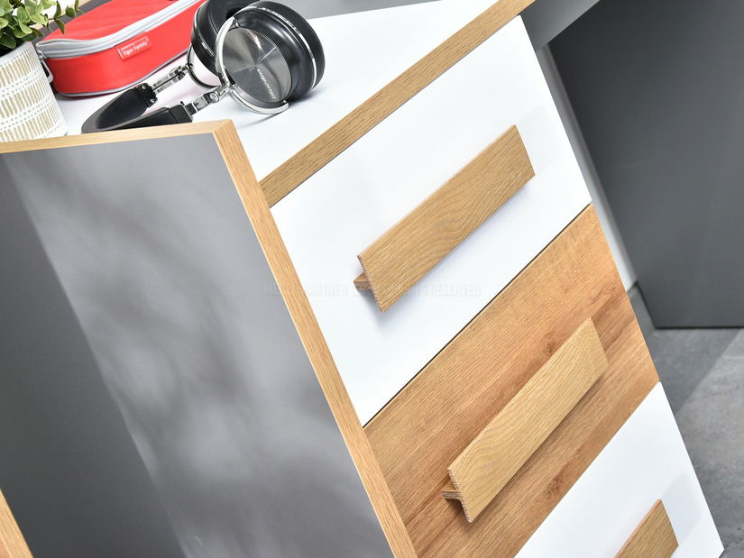 PC stolek Sobrepuso S08 (bílá)