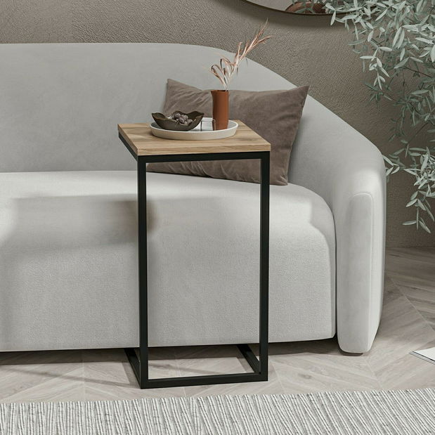 Příruční stolek Daniel (Ořech)