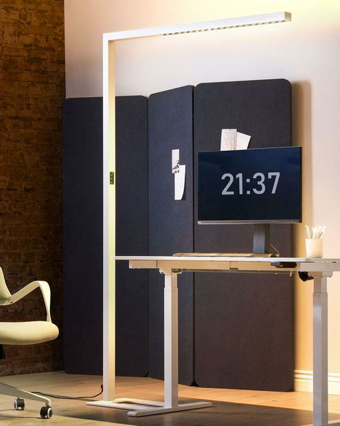 Stojanová lampa Menza (bílá)