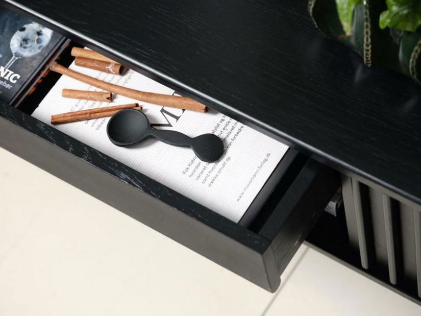 TV skříňka/stolek Ovidius O2 (černá)