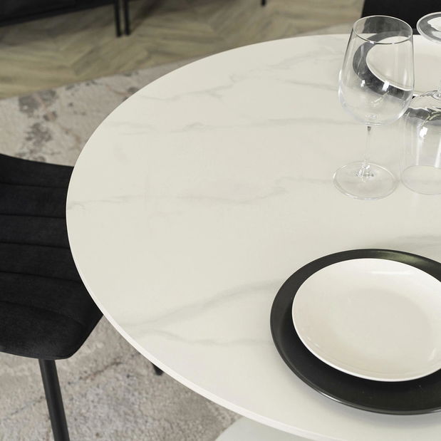 Jídelní stůl Simulacros (bílá) (pro 4 osoby)