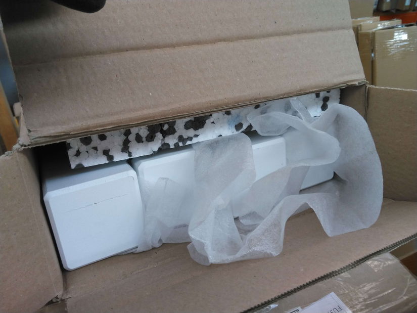 Jídelní stůl Hema (pro 6 až 8 osob) *bazar