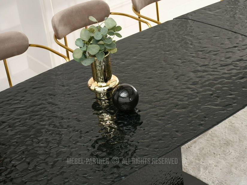 Jídelní stůl Jocosos (černá)