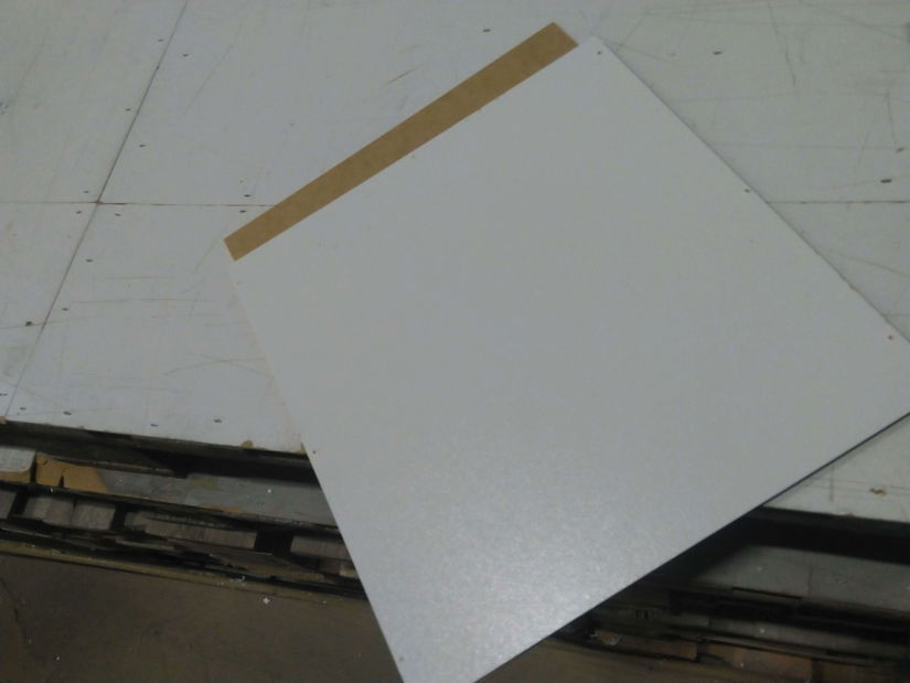 Nočný stolík Moteadas (biela + čierna) *bazar