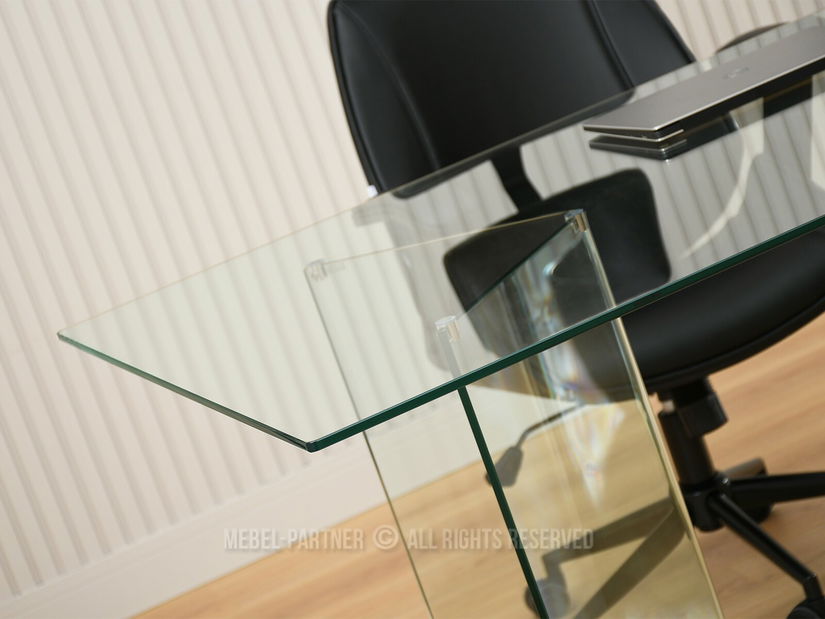 Jídelní stůl Fernandez (čiré sklo)