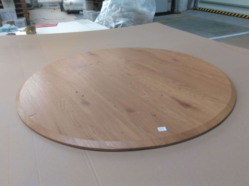 Jídelní stůl Amee (dub + černá) (pro 4 osoby) *bazar