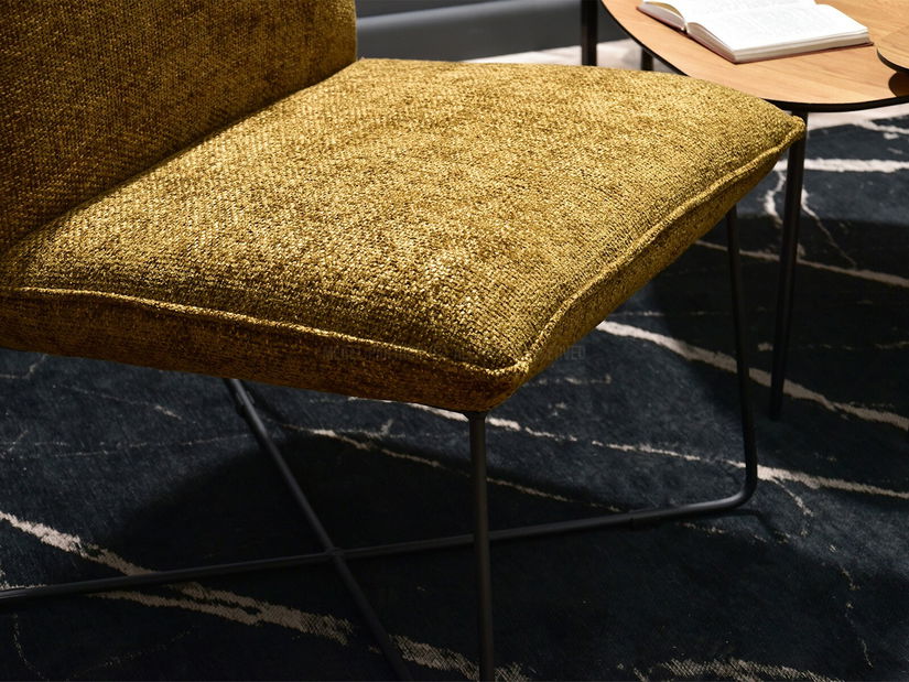 Relaxační křeslo Pakorabanas (černá)