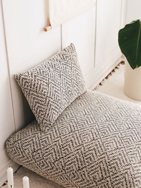 Polštář Dalim (tmavě šedá)