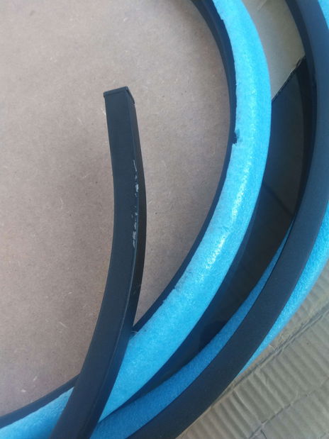 Konferenční stolek Borra (kouřová + černá) *bazar