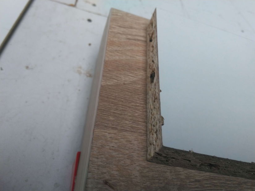 Dolní kuchyňská skříňka Ozara SZ40 SZ1 (bílá + červený lesk) *bazar