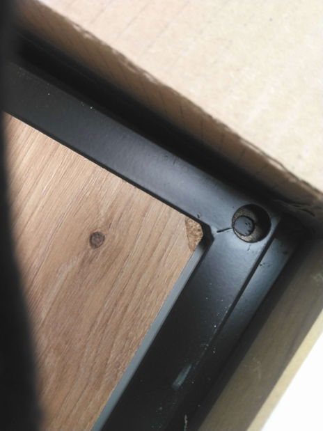 Noční stolek Autor (bílá + černá) *bazar