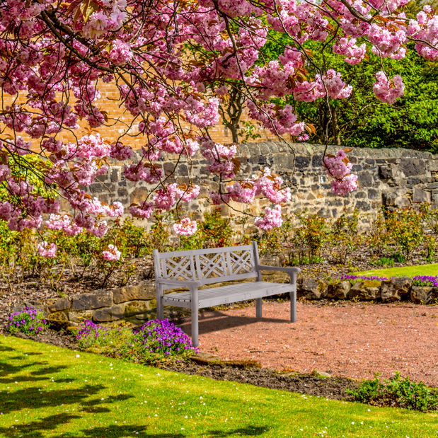 Zahradní lavička Finbona (šedá)