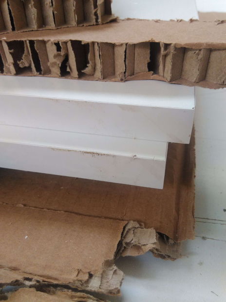 Konzolový stolek Vibubi 1 (bílá + zlatá) *bazar