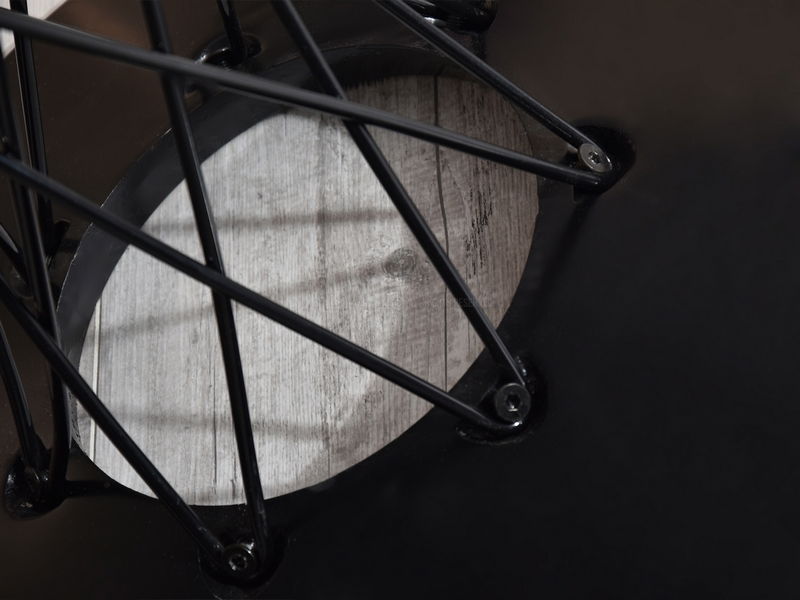 Jídelní stůl Torpedo (bílá + černá)