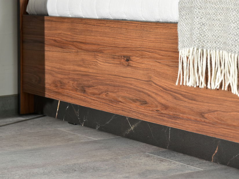 Manželská postel 160x200 cm Protegidas P13 (černá)