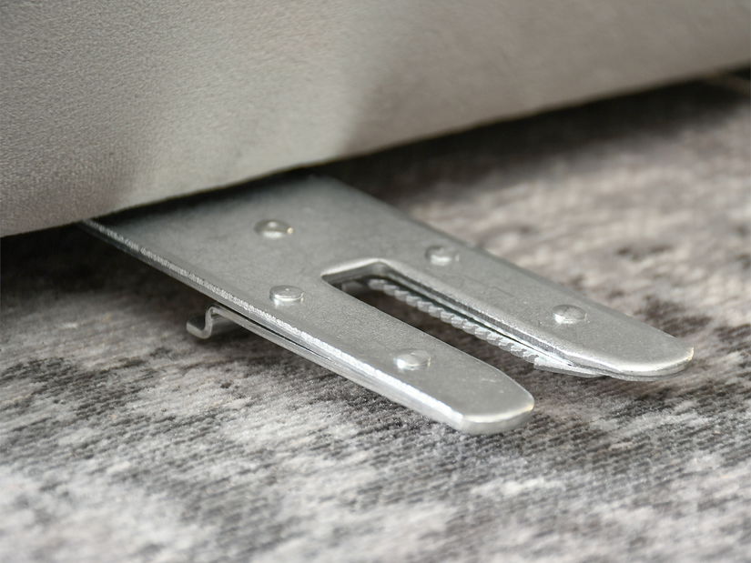 Pohovka trojsedačka Gramos (šedá + černá)