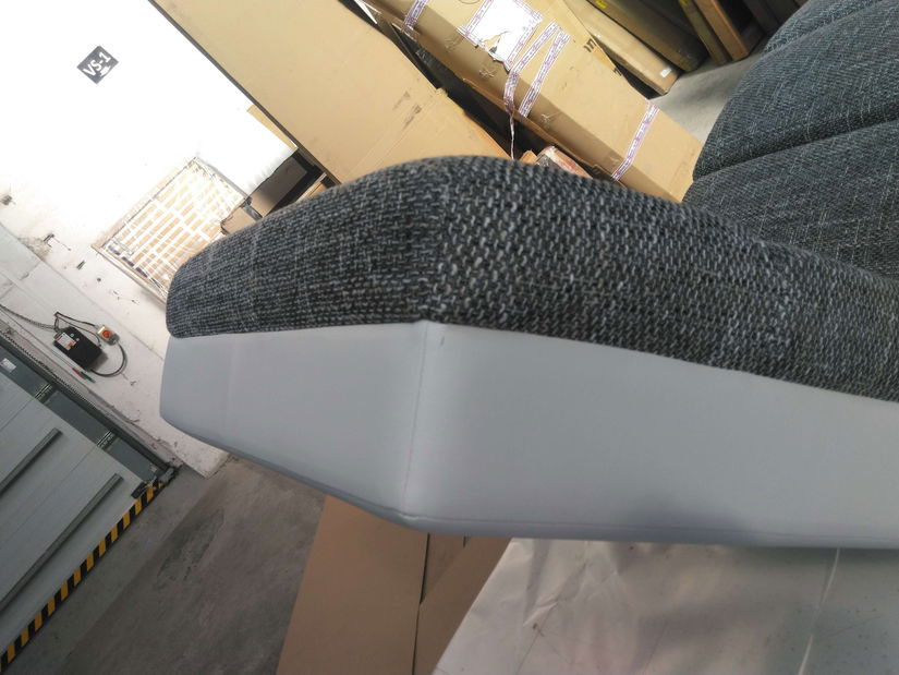 Čalouněné relaxační křeslo Laresa (ekokůže Soft 017 (bílá) + Lawa 05) *bazar