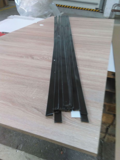 Interiérové posuvné dveře Mirjan Boxdis 100 (dub sonoma + černá) *bazár