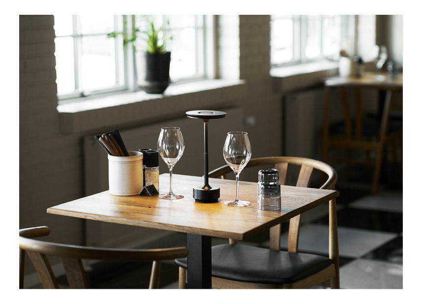 Stolní lampa Lsivania (černá)