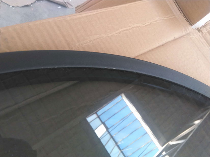 Konferenční stolek Borra (kouřová + černá) *bazar