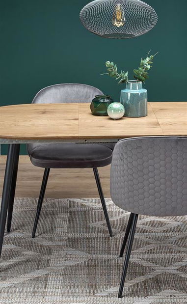 Jídelní stůl Carlton (pro 4 až 6 osob)