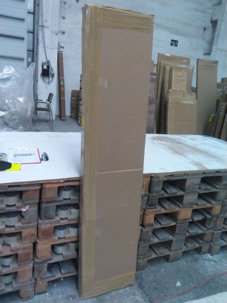 Obývací stěna Ramon I (bílá + lesk černý) (s osvětlením) *bazar