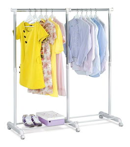 Věšák na kolečkách Asisten (bílá)