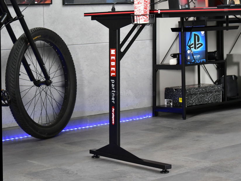 PC stolek Matts 160 (černá)