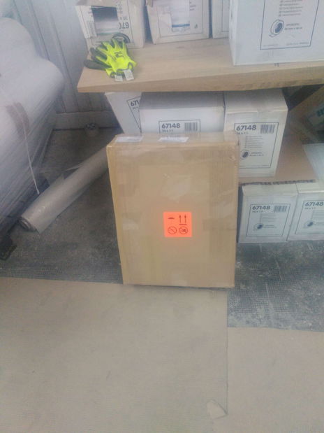 TV skříňka/stolek