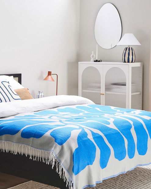 Vitrína Shanita (bílá)