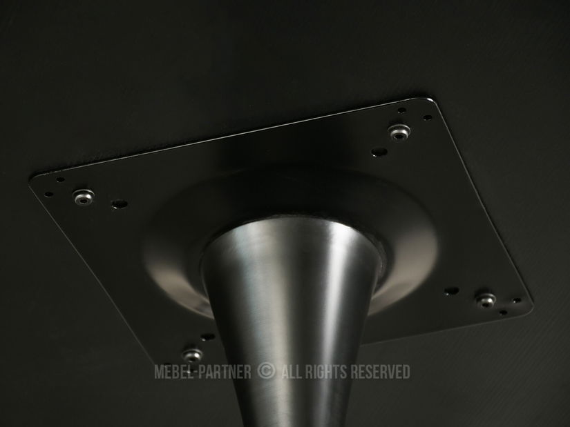 Jídelní stůl Crispin (černá)