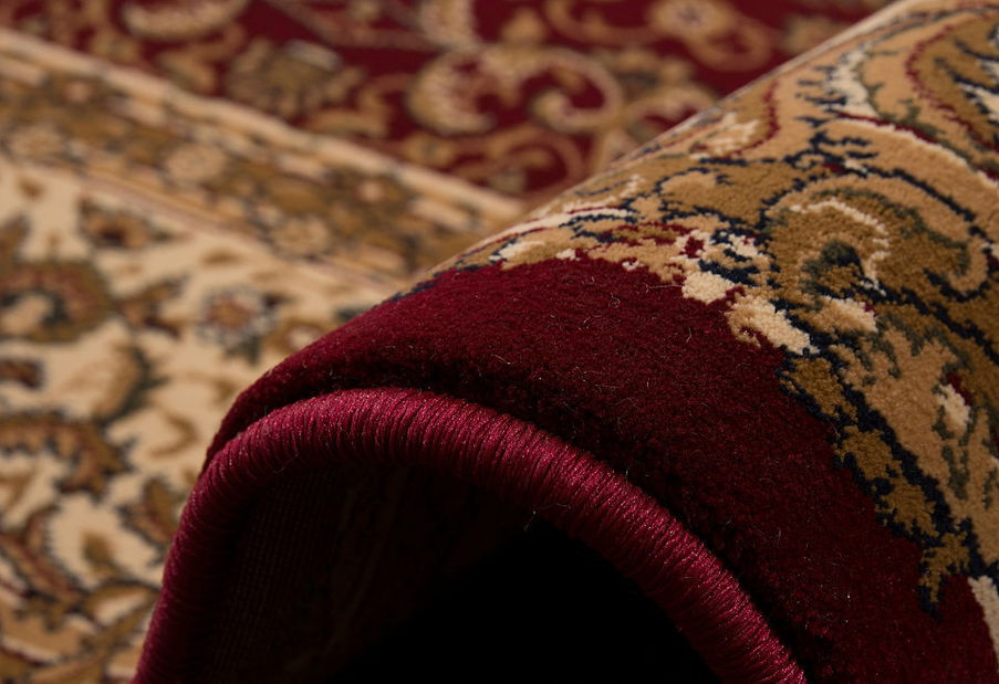 Kusový koberec Täbris 102 Red