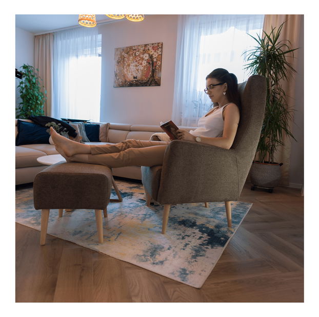 Relaxační křeslo Saif (hnědá + buk)