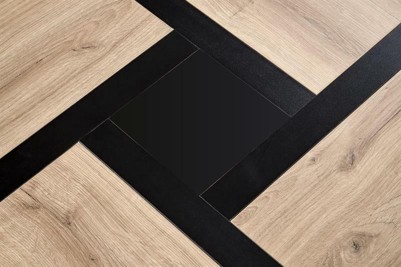 Konferenční stolek Shanell 80 (dub craft + černá)