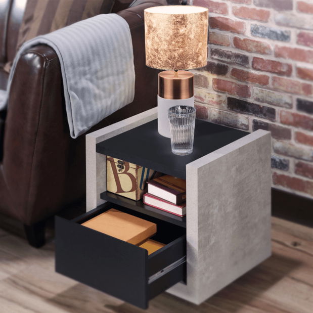 Stolní lampa Quinn typ 18