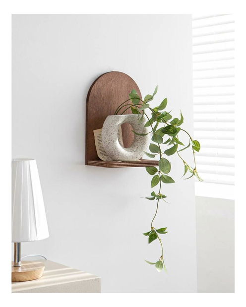 Police Baboma 8 (ořech)